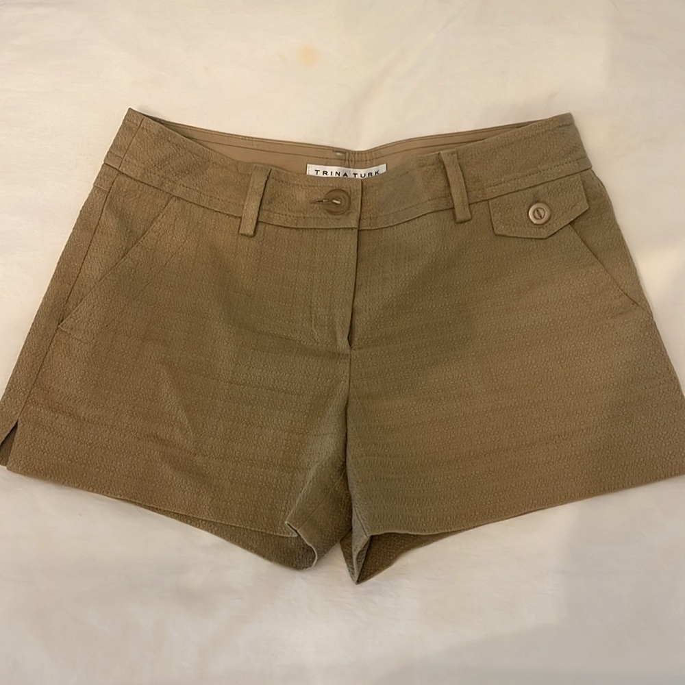Trina Turk Tan khaki low waist shorts Tailored Flat Front size 4